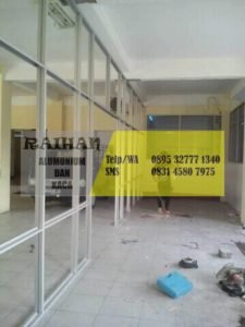 pemasangan pintu alumunium